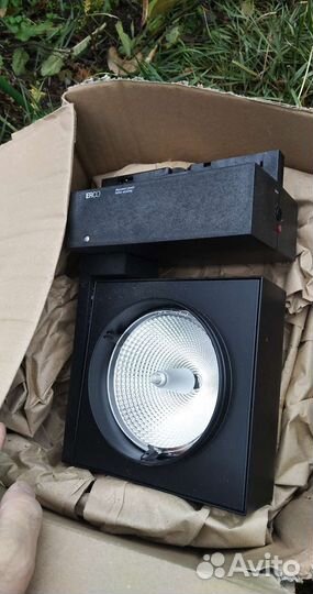 Светильник трековый проф