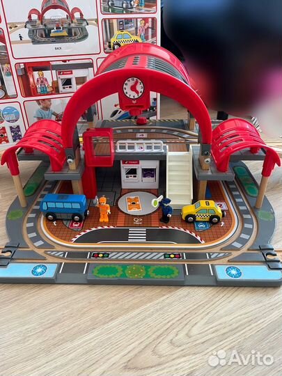 Деревянная железная дорога hape гранд сити