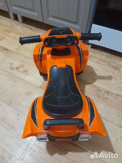 Детский квадроцикл