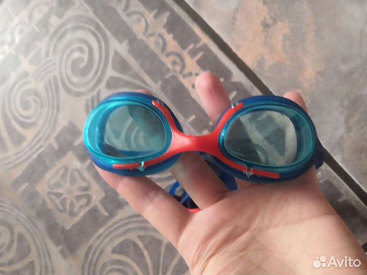 Круг-самолётик, нарукавники, очки