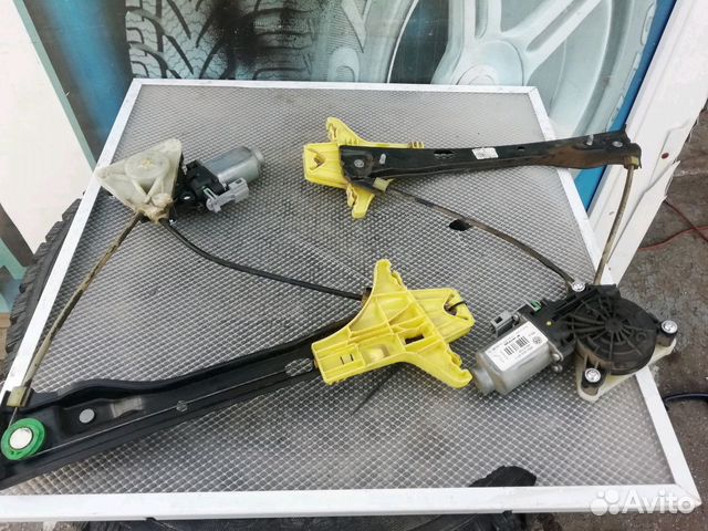 Стеклоподъёмник двери передний задний Volkswagen P