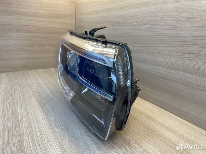 Фара передняя правая Renault Sandero Stepway