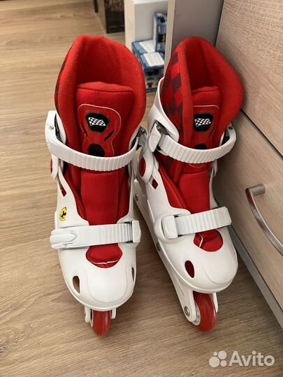 Роликовые коньки Ferrari раздвижные 30-33 размер
