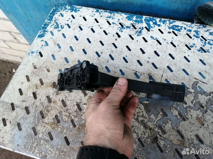 Педаль газа Ford Fusion Fiesta