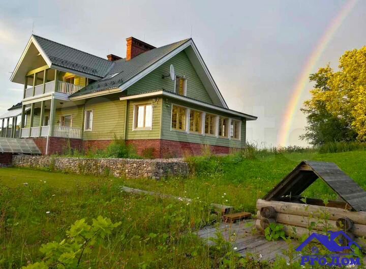 Коттедж 476,2 м² на участке 90 сот.