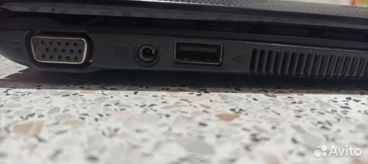 Нетбук Asus X101H