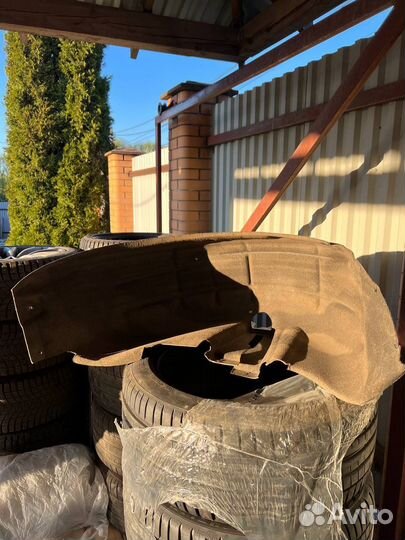 Подкрылок задний левый ауди а6с6