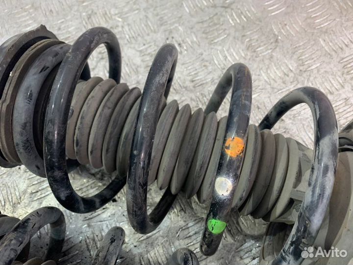 Комплект стоек амортизатора передний Citroen Ds4