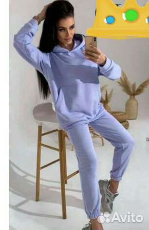 Спортивный прогулочный костюм