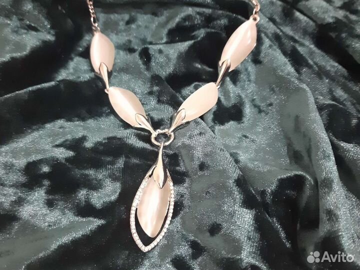 Колье на шею