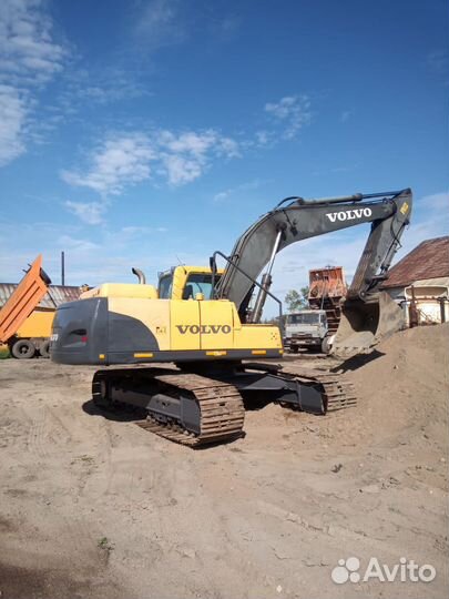 Гусеничный экскаватор Volvo EC210B, 2008