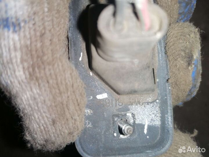 Поаторитель поворотов mazda 626 GD