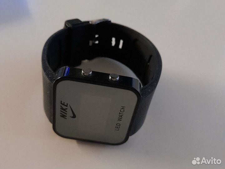 Часы Nike led watch