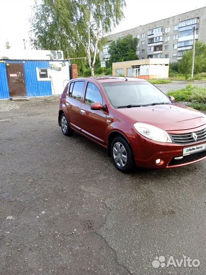 Renault Sandero 1.6 AT, 2014, 14 100 км