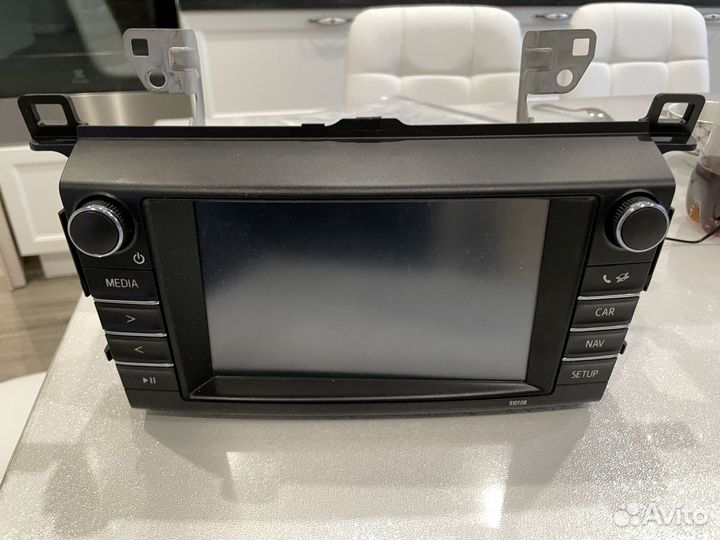 Штатная магнитола на toyota rav4 86140-0R220