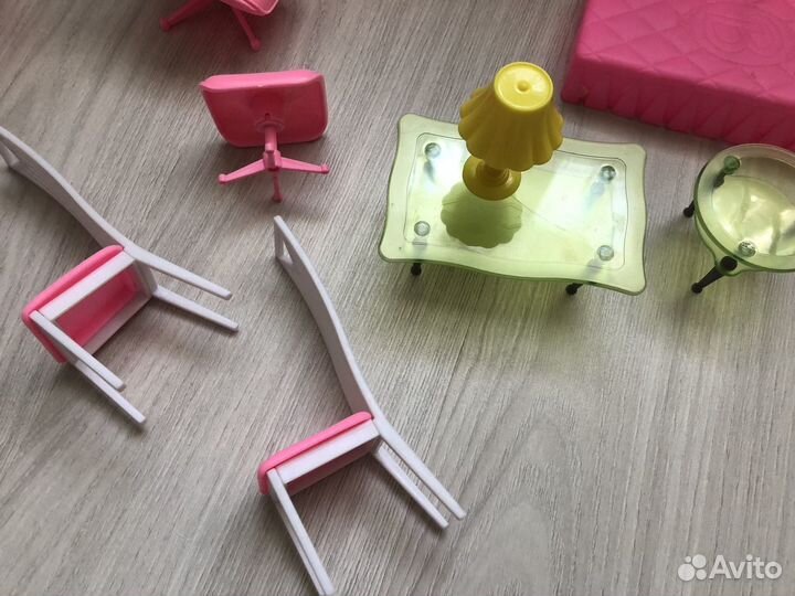 Набор игрушечной мебели