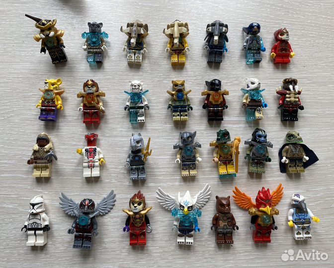 Lego россыпью с фигурками chima