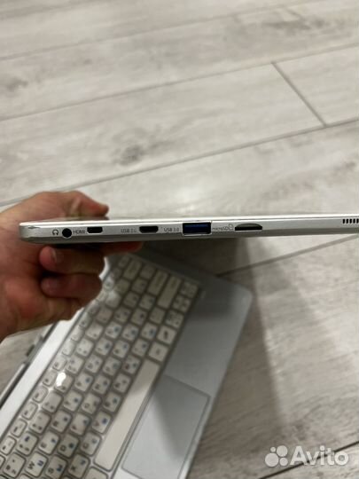 Китайский планшет ноутбук