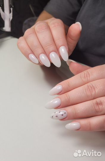 Маникюр