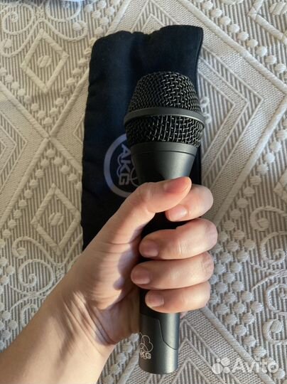 Микрофон караоке akg d770