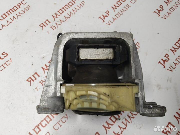 Подушка двигателя Renault Megane 3 хэтчбек M4R 2.0