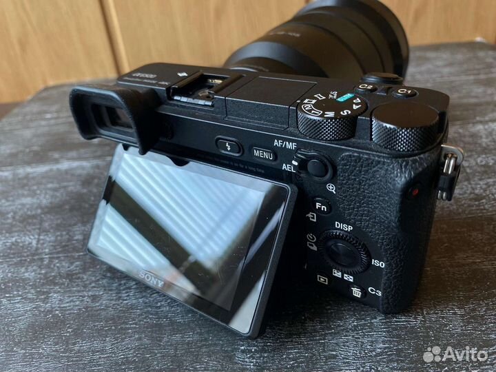 Продаю Sony a6500