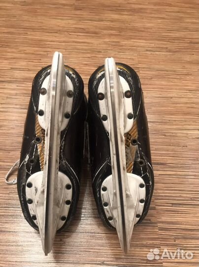 Хоккейные коньки bauer 1s размер 3,5 EE топовые