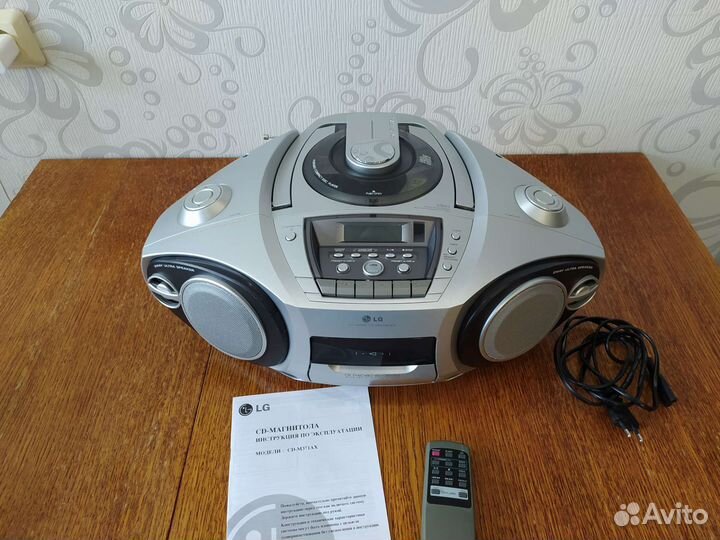 Магнитола LG CD-M371AX