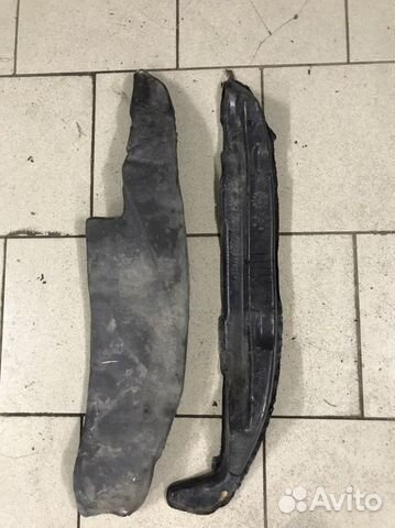 Пыльник крыла правый Ford Focus 2