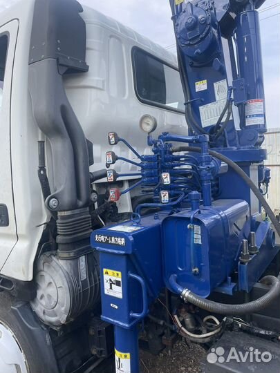 Hino 300 (Dutro) с КМУ, 2011