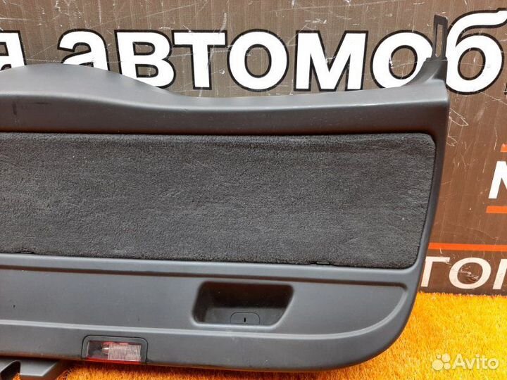 Обшивка двери багажника задняя Bmw 3-Series E91