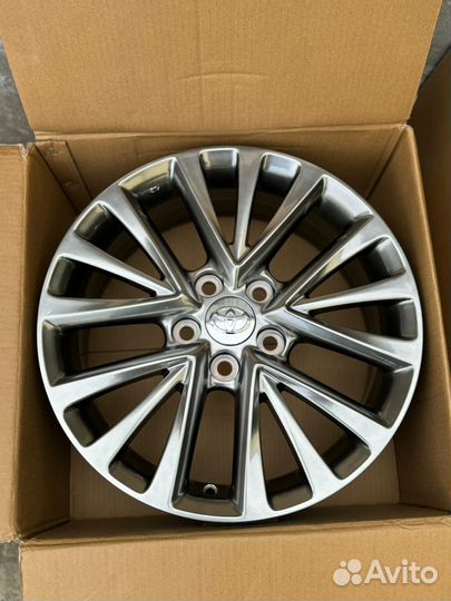 Новые диски R17 5/114.3 Toyota Lexus