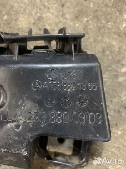 Кронштейн заднего бампера w253 glc