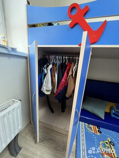 Детская кровать с горкой