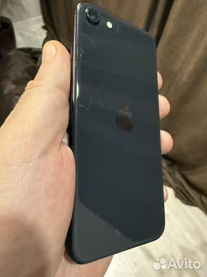 iPhone SE (2020), 64 ГБ