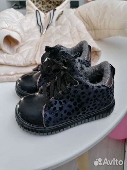 Демисезонная куртка 86 92 ботинки 23 размер