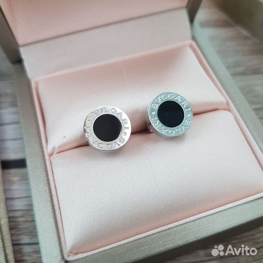 Серьги пуссеты Bvlgari