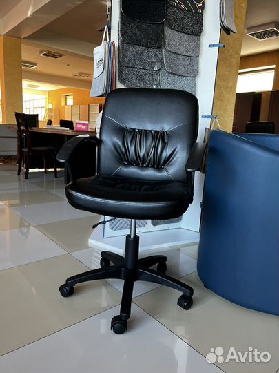 Кресло офисное