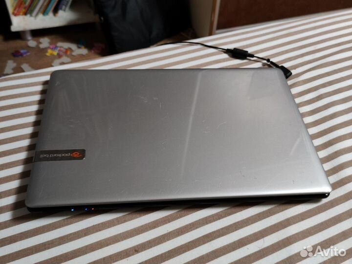 Packard Bell 5 celrron 2955u 8GB/1.8GB/SSD120GB