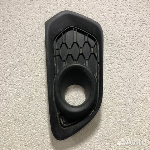 Накладка переднего бампера левая Renault Sandero