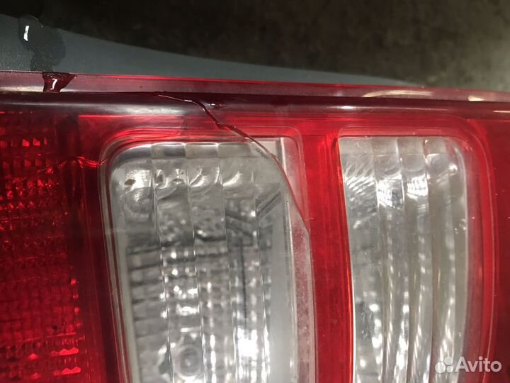 Фары Toyota wish zne 10