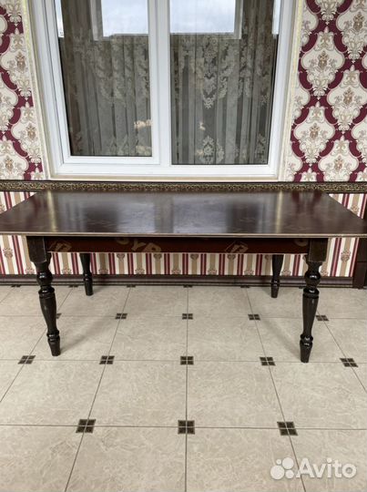 Прокат столов/стульев/шатров