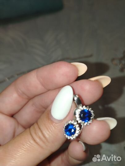 Серебряные серьги с сапфирами