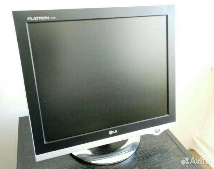 Монитор LG Flatron L1720B (17 дюймов)