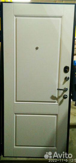 Входная дверь дуэт Ясень Грей / Белый снег