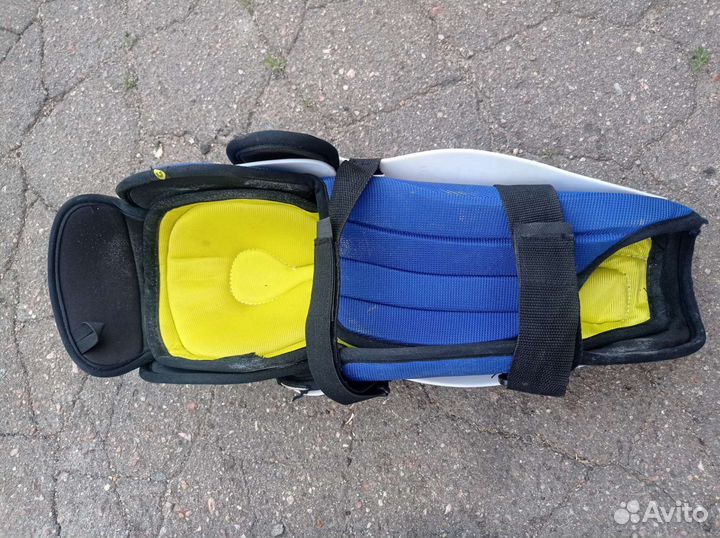 Хоккейные щитки Graf 500