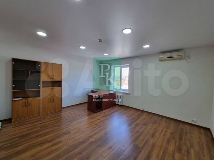 Офис 23,7м2 район рынка Чайка на Костомаровской