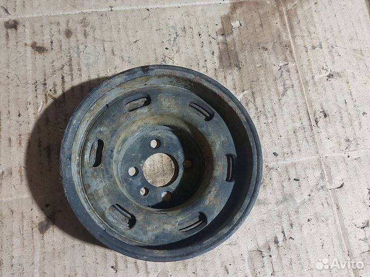 Шкив коленвала VW Passat B5 ADR