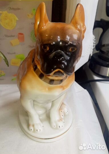 Фарфоровые статуэтки