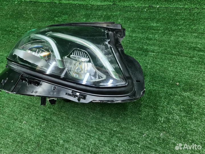 Фара правая Mercedes E W213 (2016-2021) LED